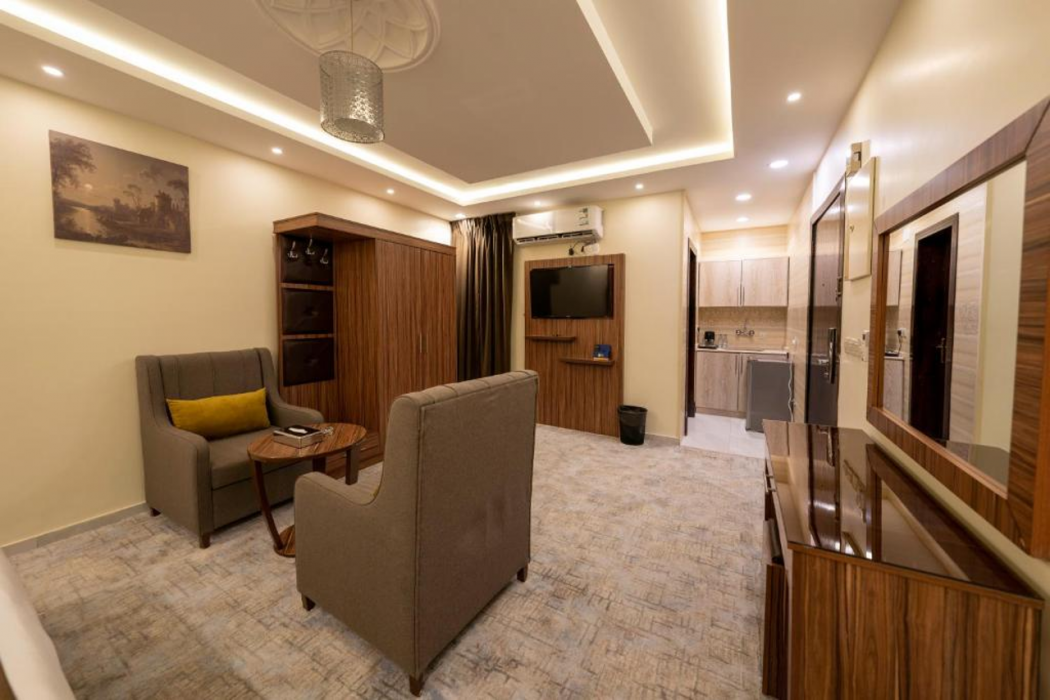 القصر المنسك(AL Qasr AL Minsk) 10/11