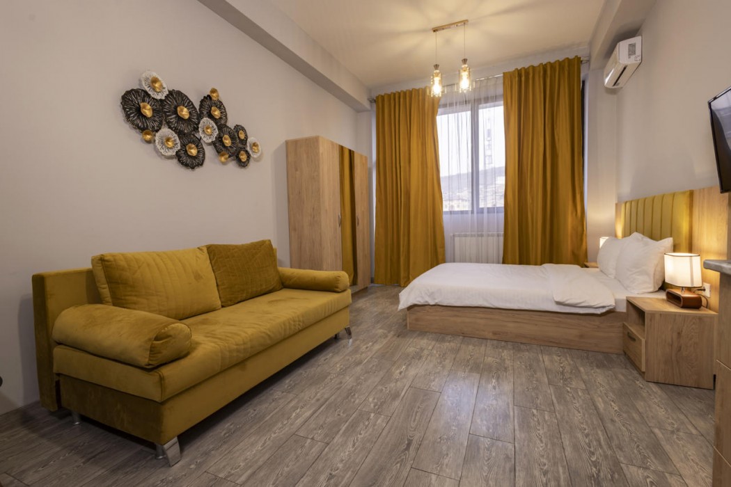 Horizon Hotel Yerevan 12/91