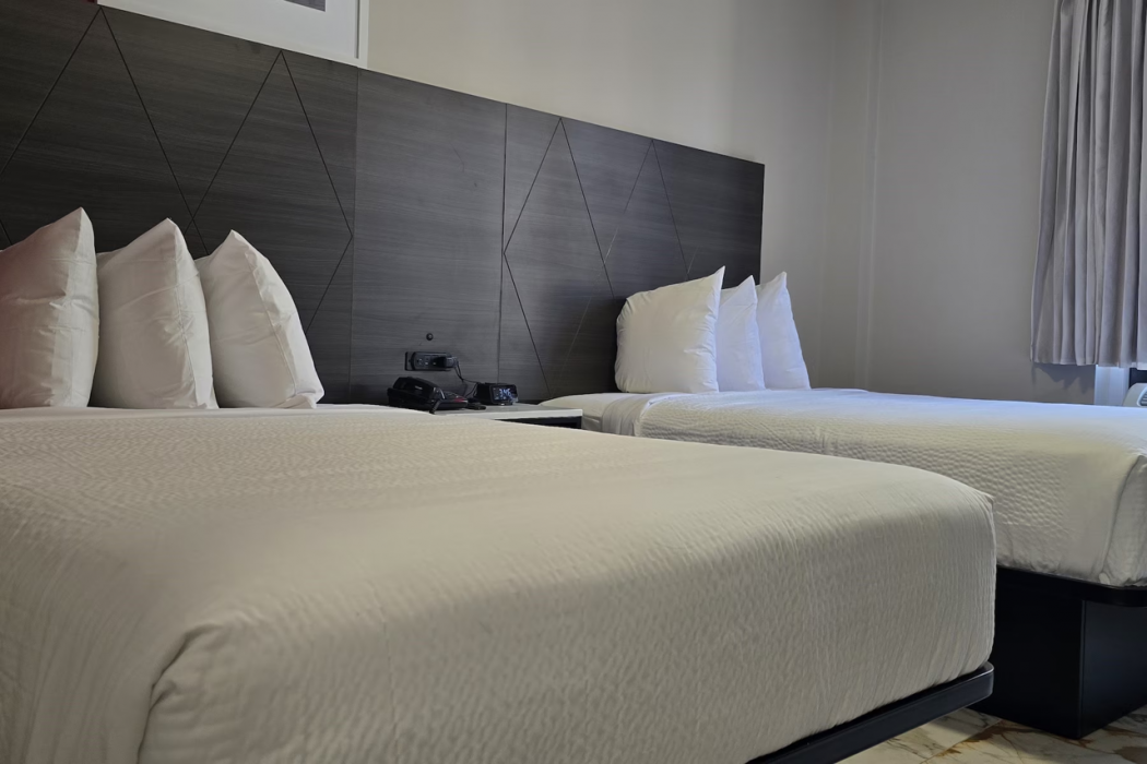Ramada by Wyndham Brooklyn Empire Blvd 11/50