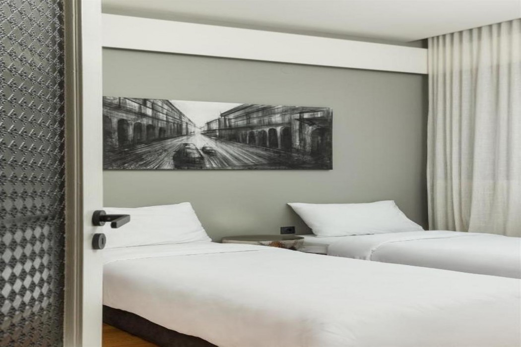 ANVY Stylish Suites 6/16