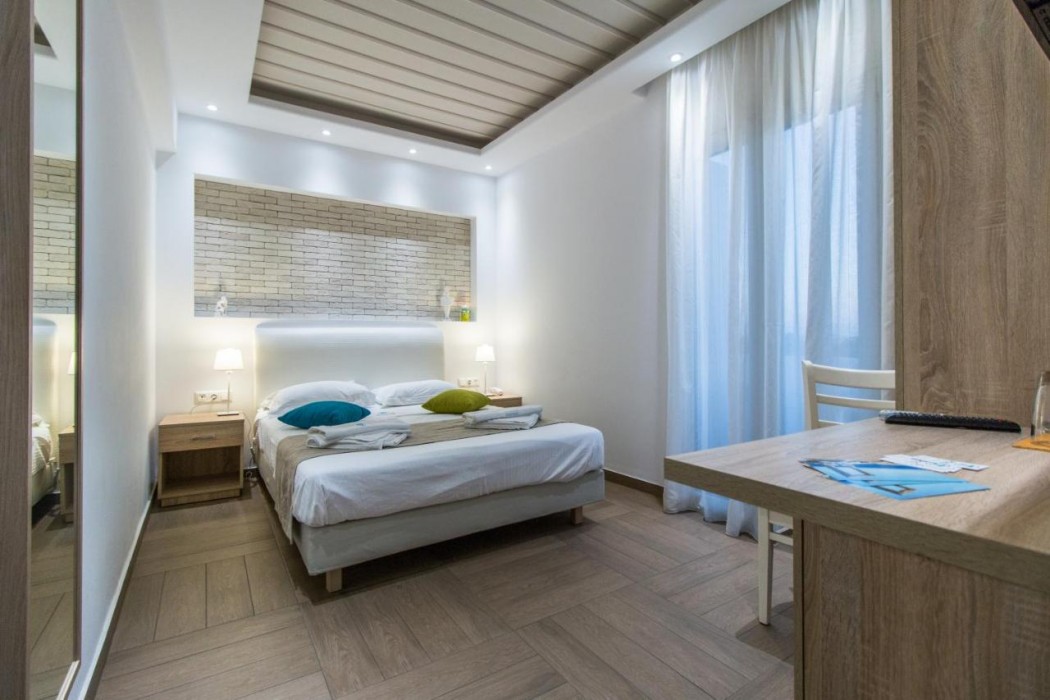 Polis of Naxos Stylish Suites 8/45