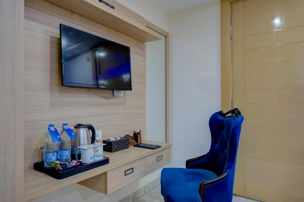 BlueNeck Sec 47 Near Medanta - The Medicity Gurugram 22/43
