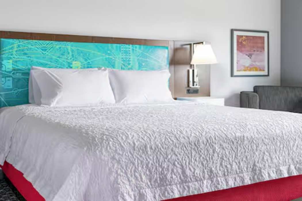 Hampton Inn and Suites Corona CA 9/30