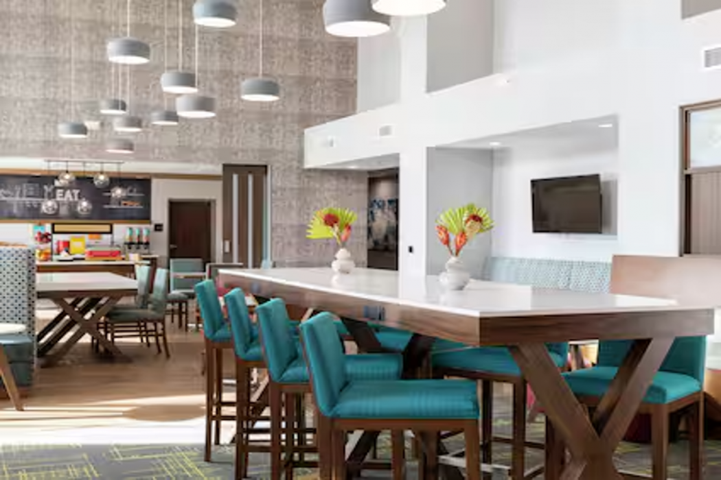 Hampton Inn and Suites Corona CA 11/30
