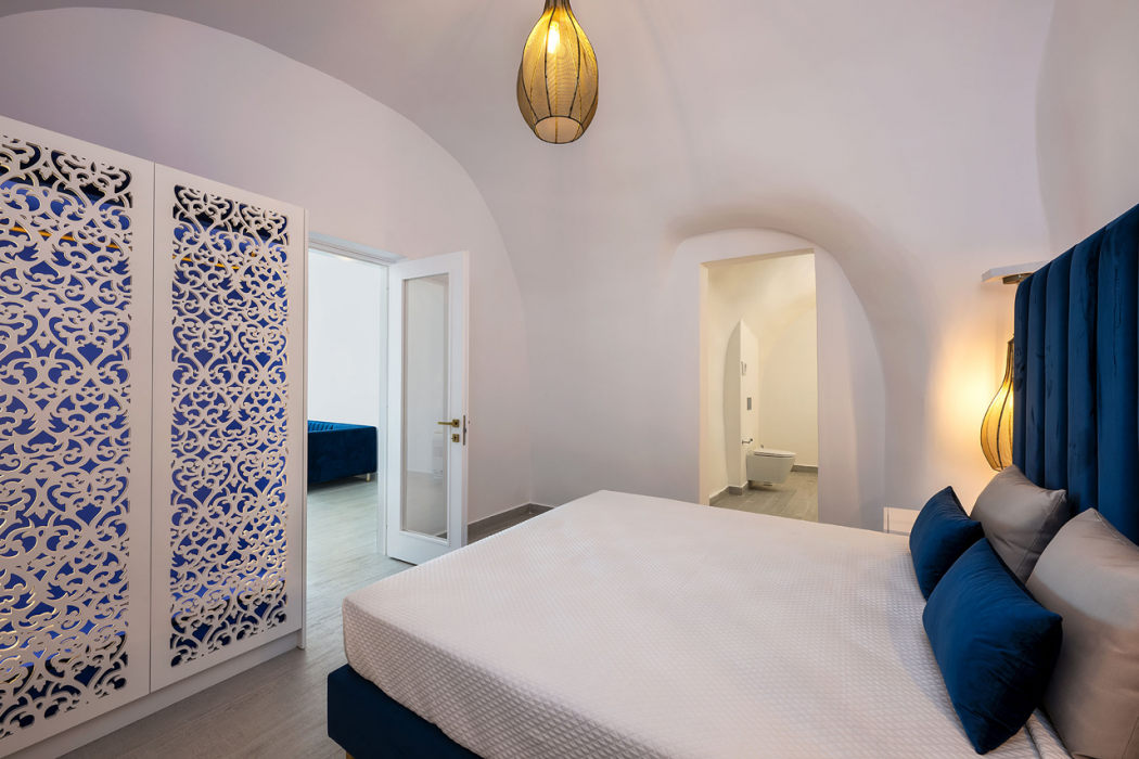 Palm Island Suites Santorini 11/66