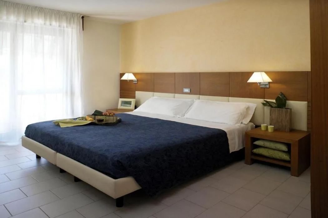 Hotel Poker 14/57