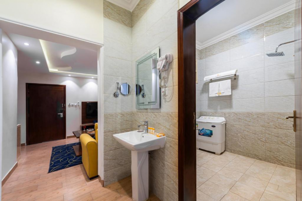 القصر البديع(Al Qasr Al Badie) 12/15