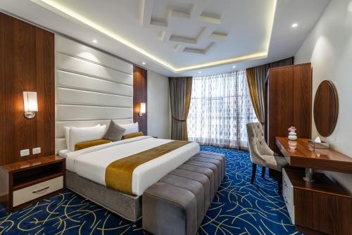 ROOM AND HALL