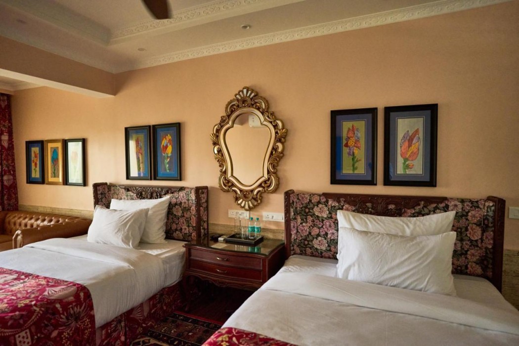 Mayfair Manor Alibag 14/39