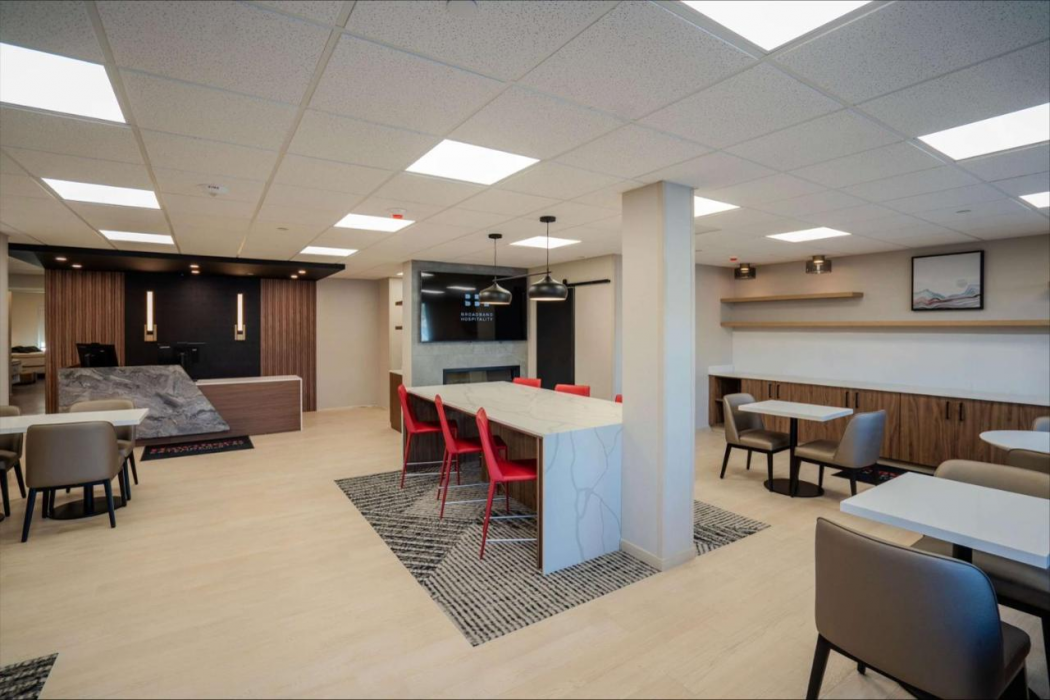 Hawthorn Extended Stay by Wyndham Alpine 12/49