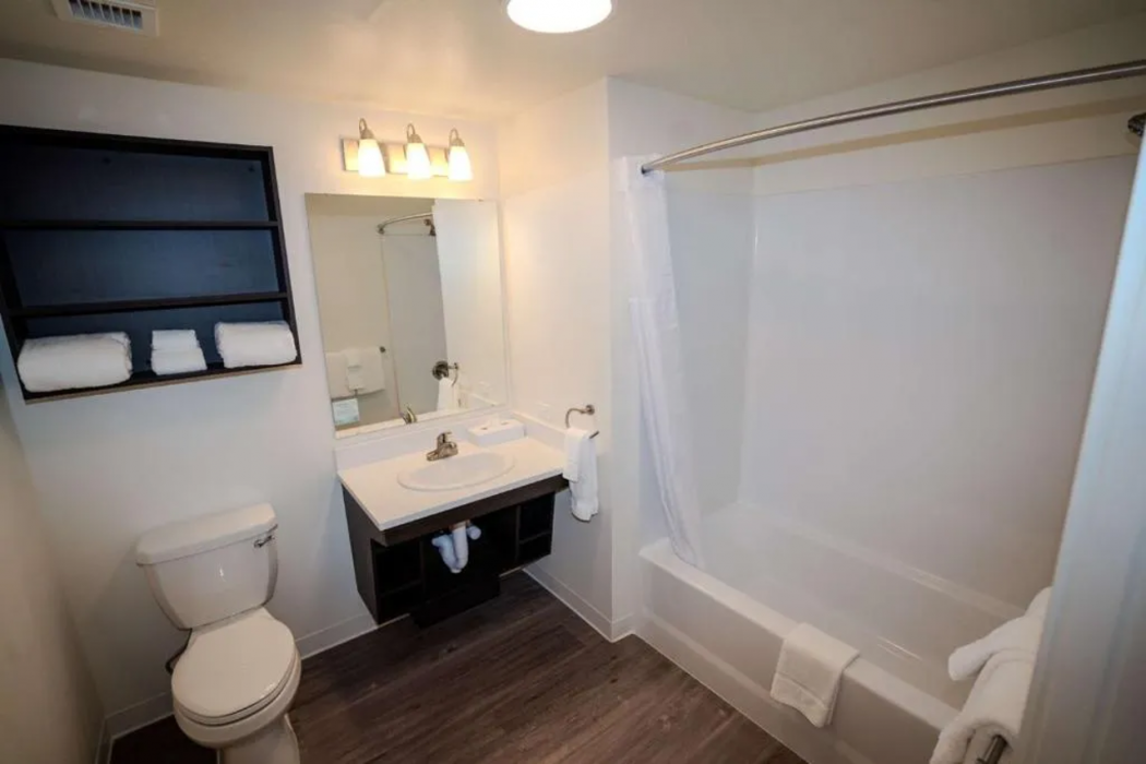 Hawthorn Extended Stay by Wyndham Alpine 22/49