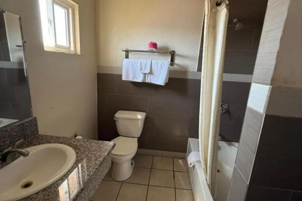Robinhood Motel Anaheim West 11/15