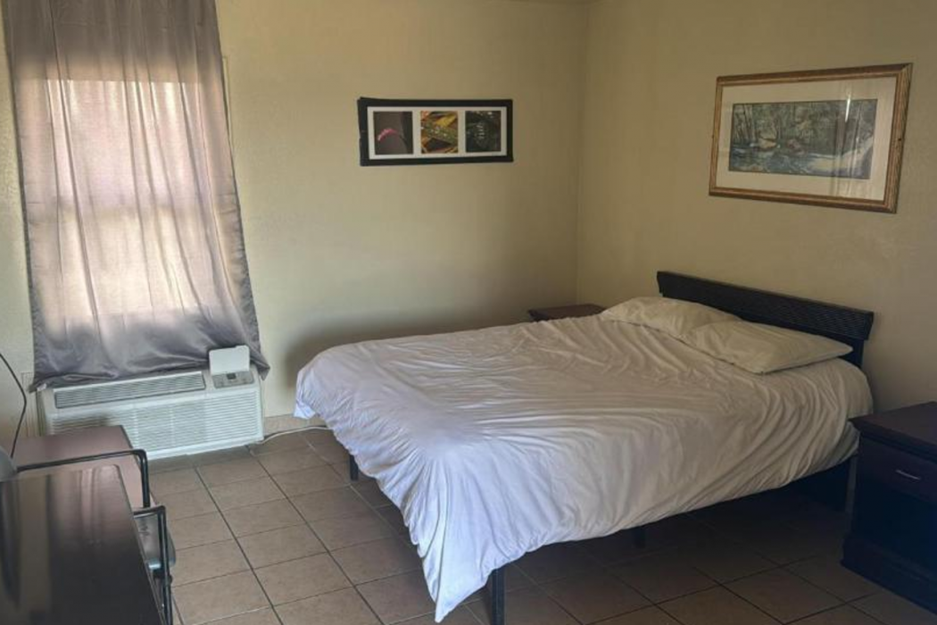 Cole Manor Motel By OYO Love Field Market Center 7/13