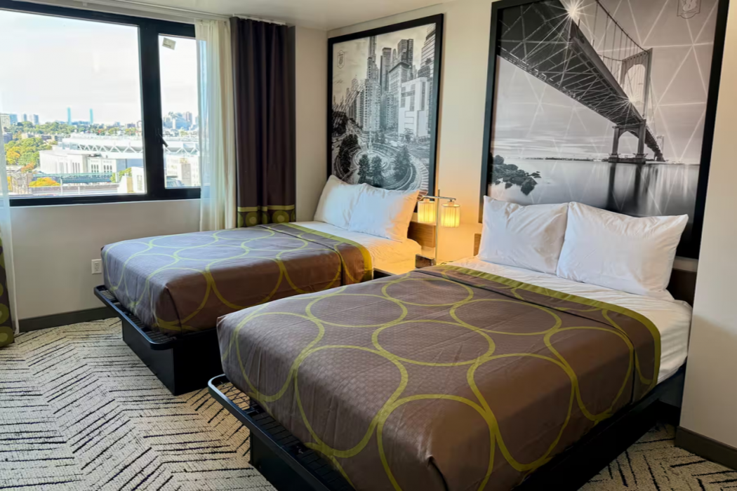 Super 8 by Wyndham Bronx Near Stadium 11/40