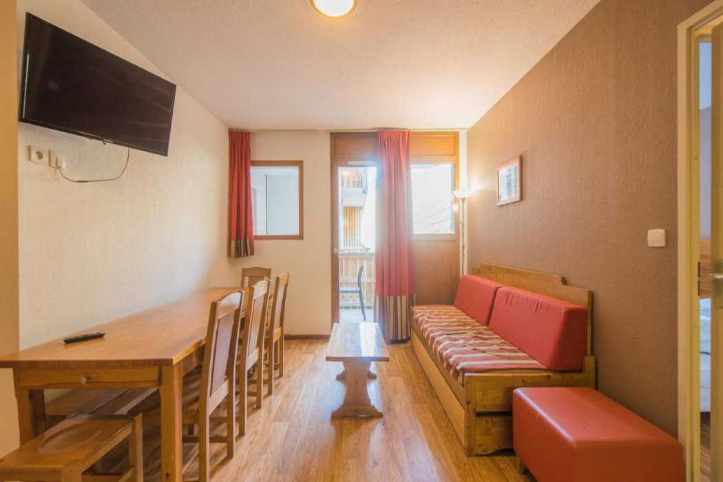 Room at Residence Vacanceole Les Etoiles D'Orion, ORCIERES
