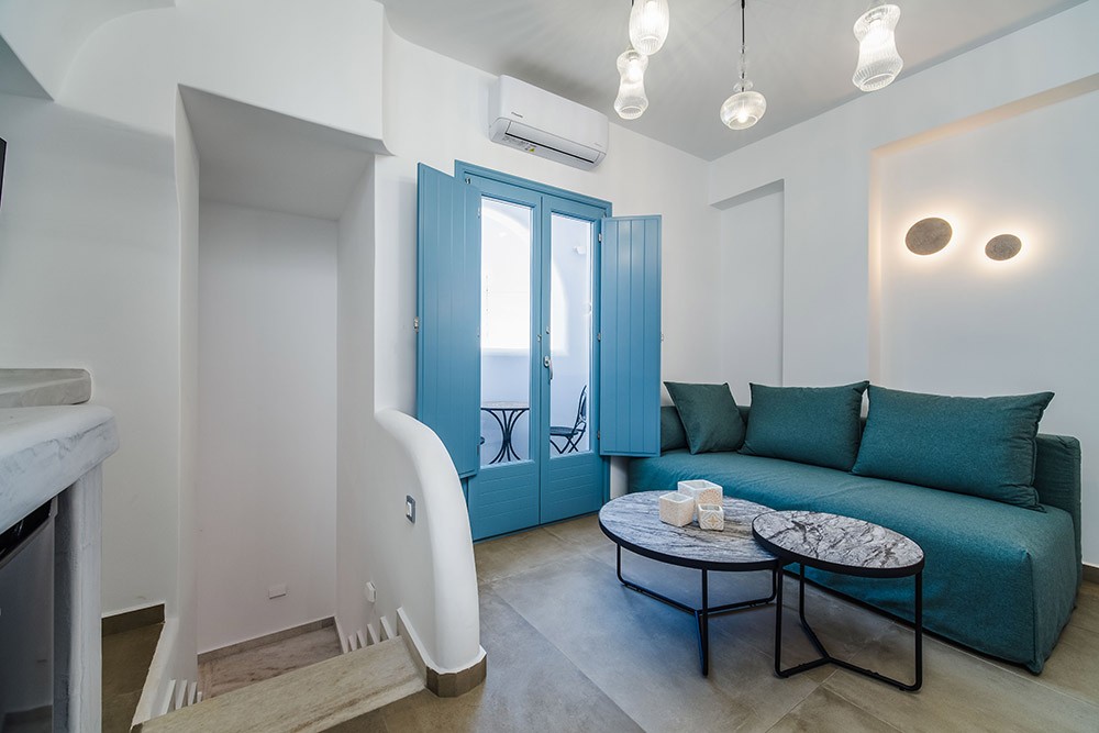 Aegean Blue Suites 18/99
