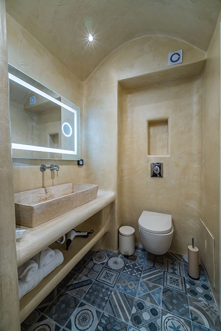 Aegean Blue Suites 23/99