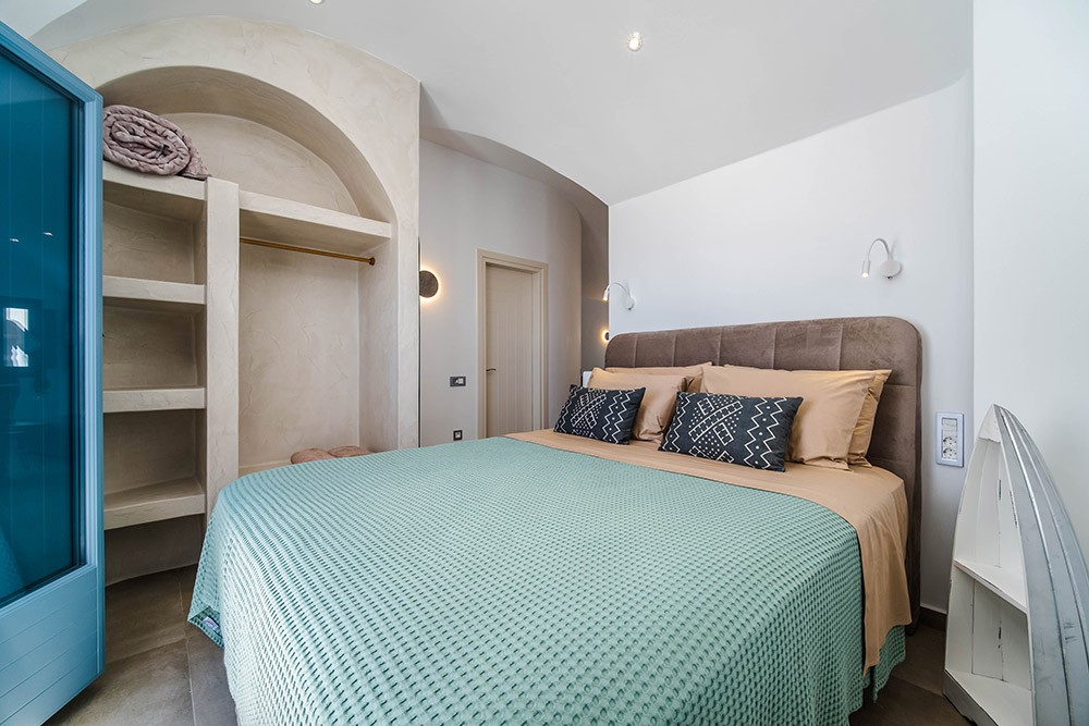 Aegean Blue Suites 21/99