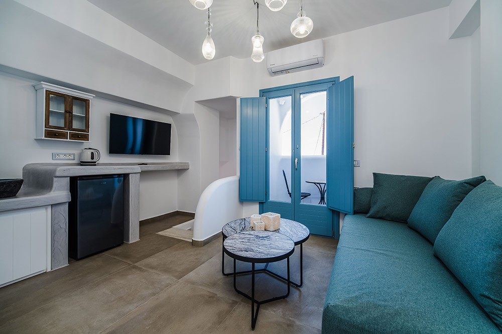 Aegean Blue Suites 10/99