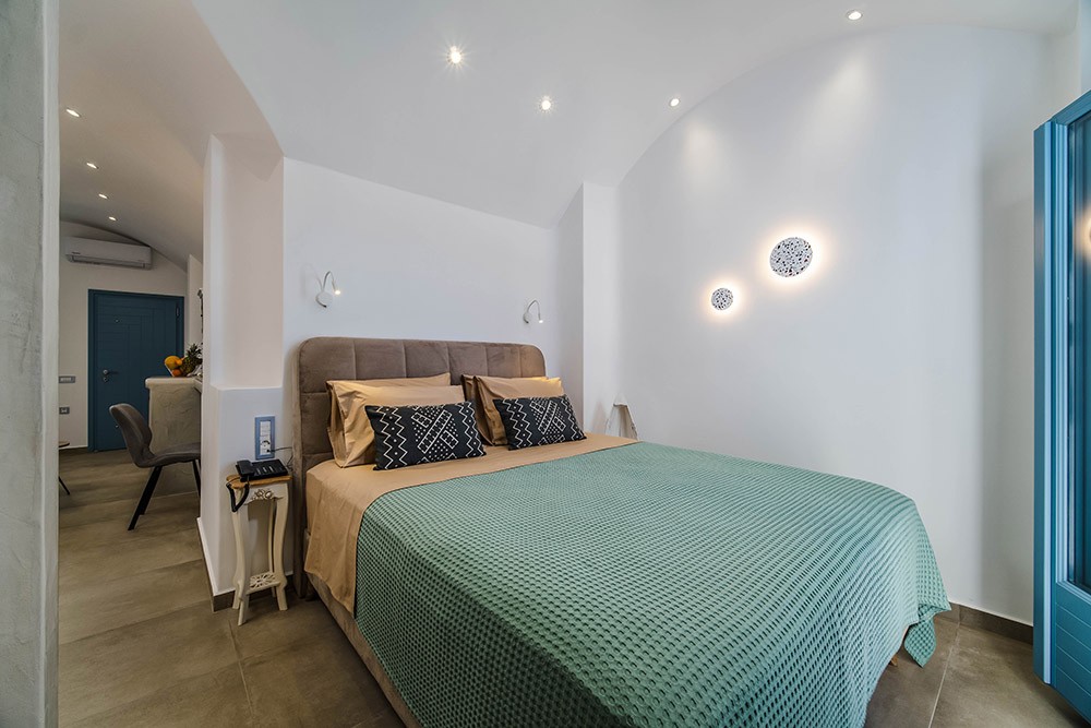 Aegean Blue Suites 25/99