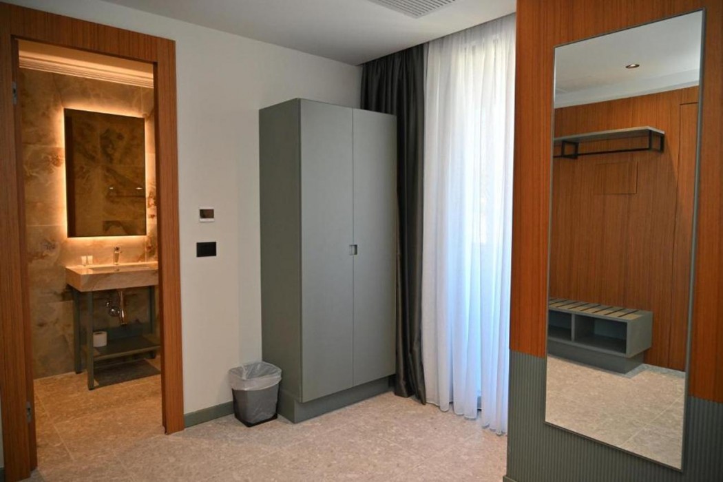 Adria Palace 20/64