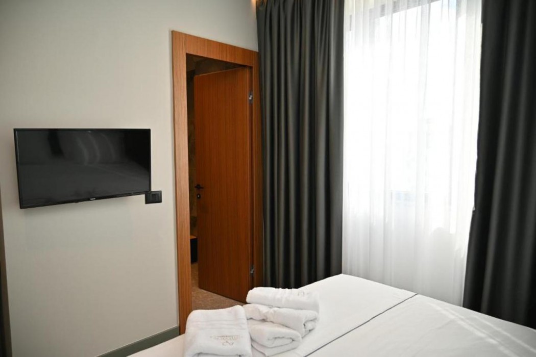 Adria Palace 21/64