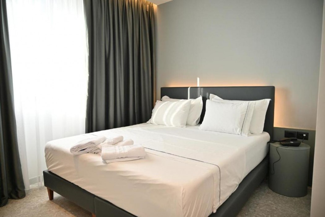 Adria Palace 23/64