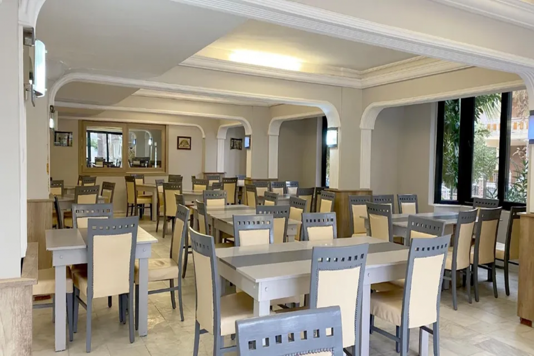 Medos hotel 30/56
