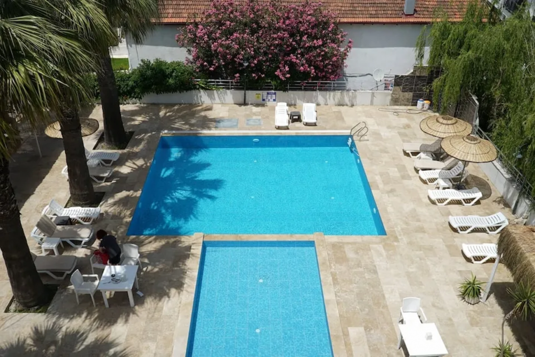 Medos hotel 32/56
