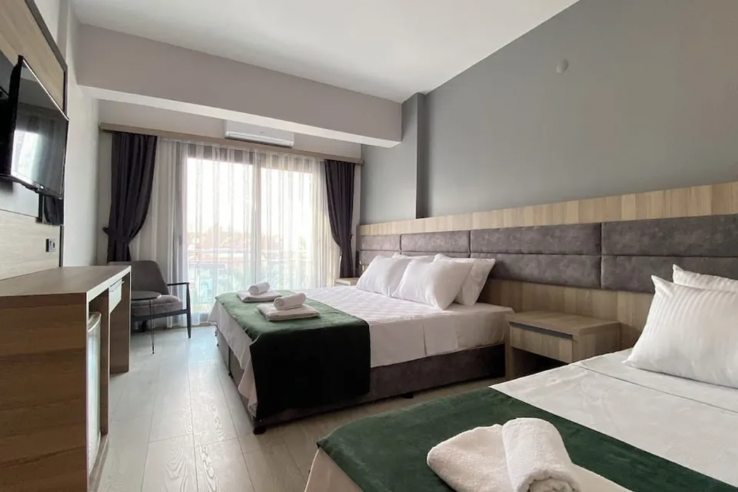 Medos hotel 14/56