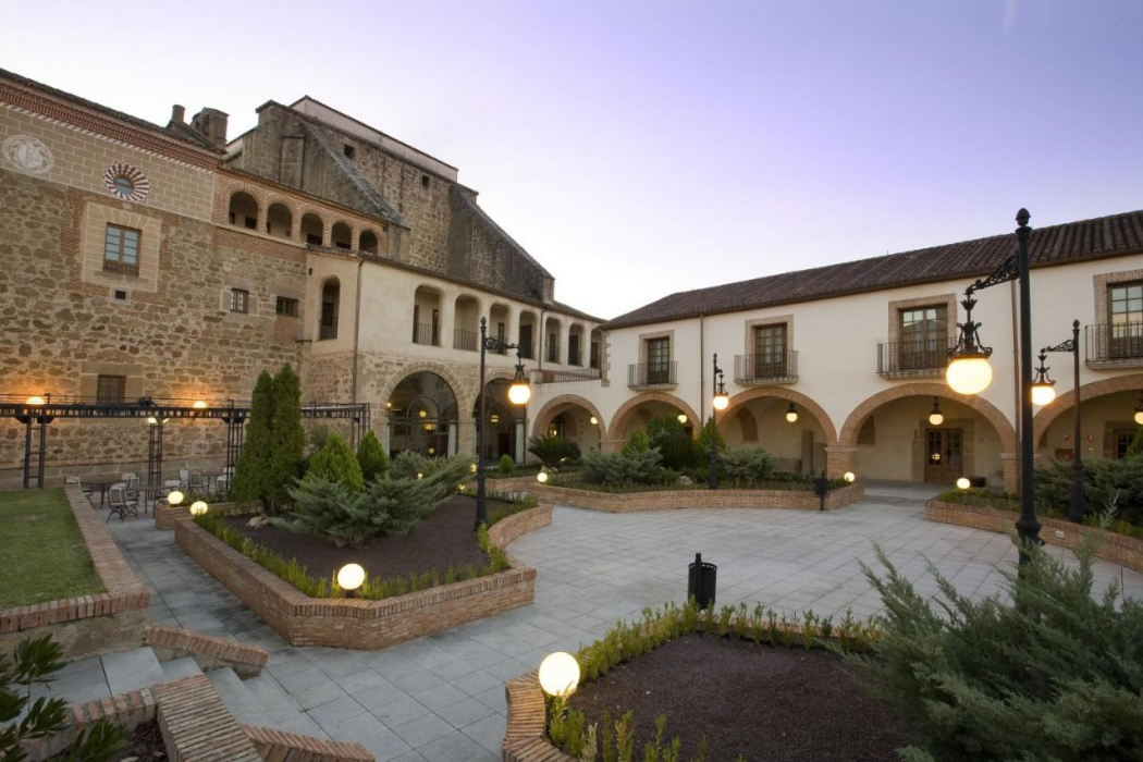 Parador de Plasencia 1/65