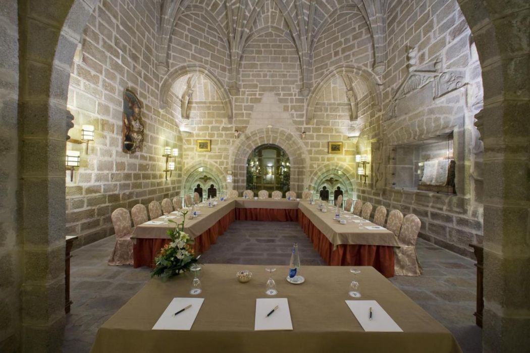 Parador de Plasencia 27/65