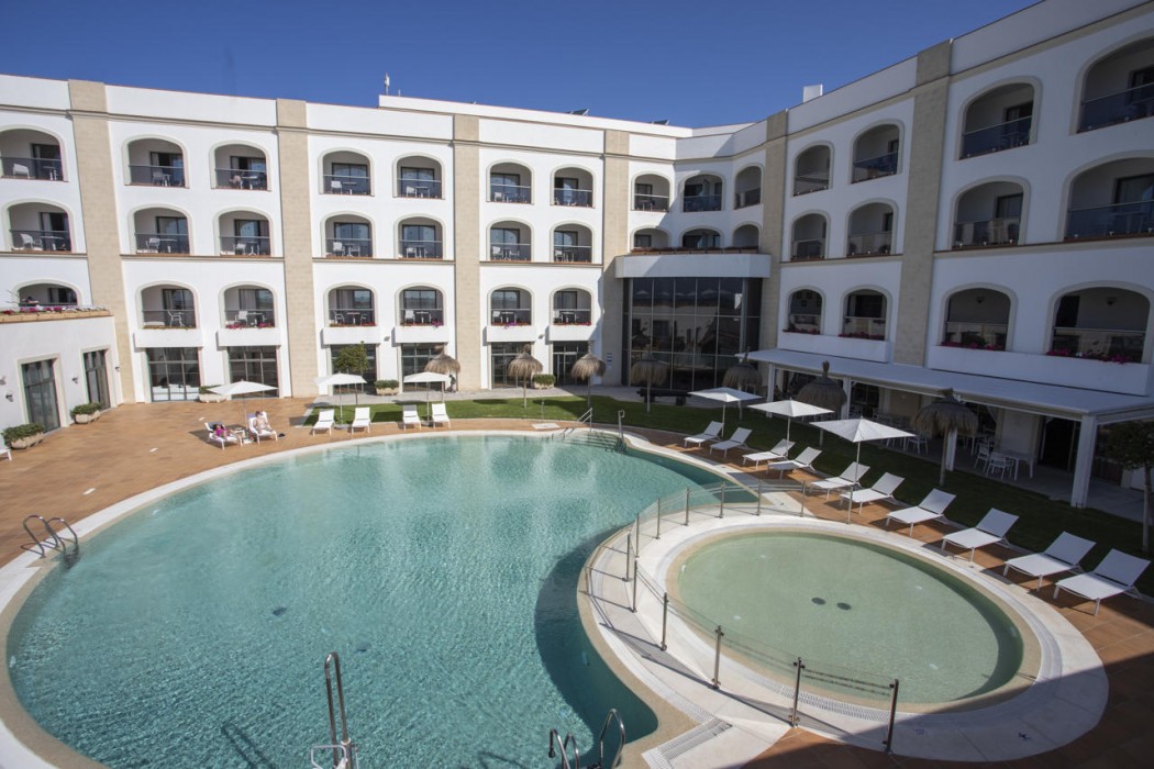 Duque de Najera Hotel 57/106