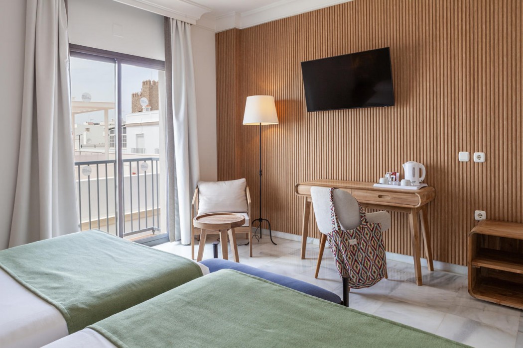 Duque de Najera Hotel 48/106