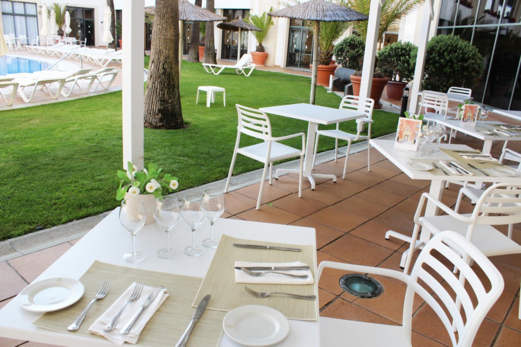 Duque de Najera Hotel 69/106