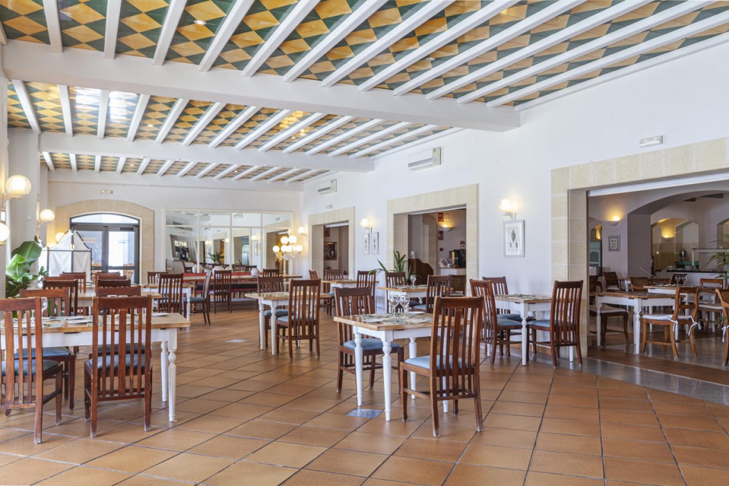Duque de Najera Hotel 68/106
