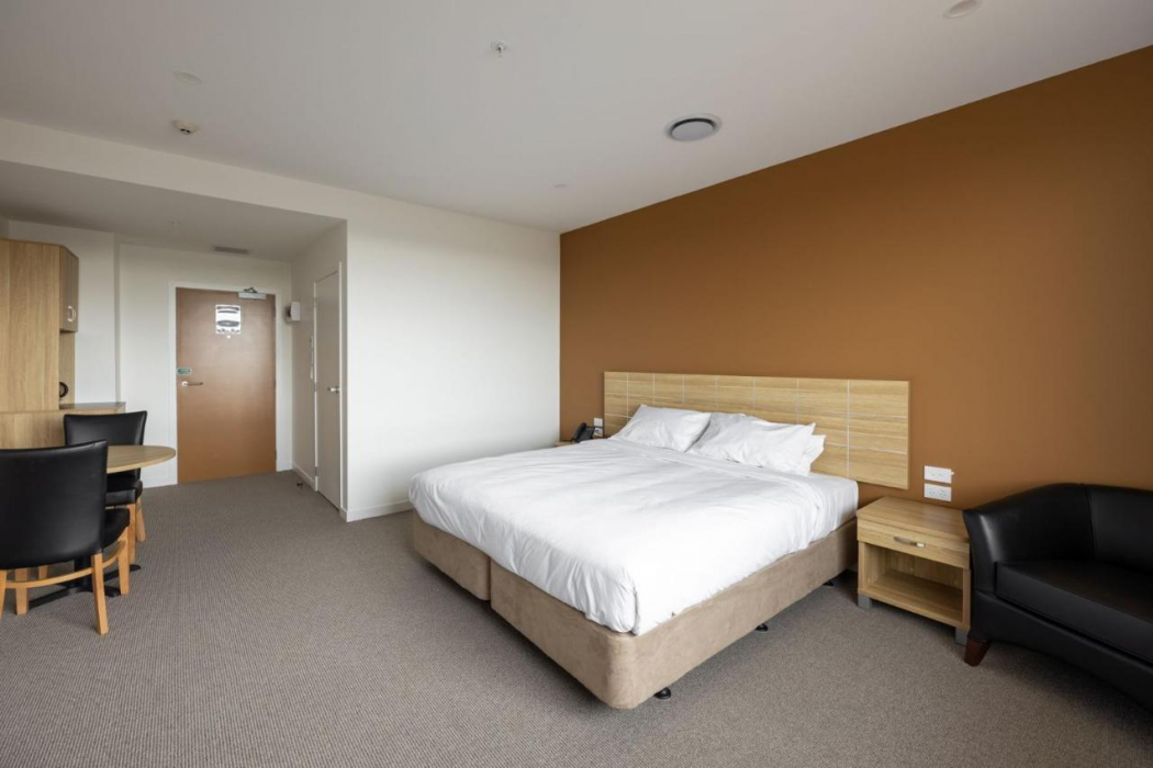 Manha Hotel Auckland Airport 10/26