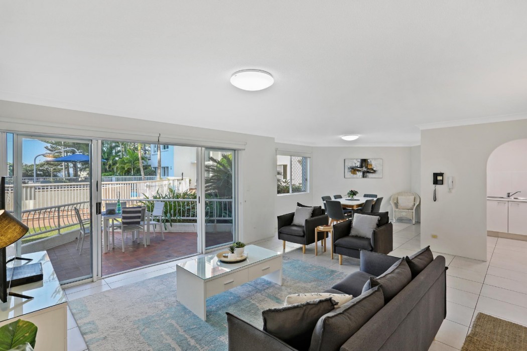 Le Beach Apartments 11/73