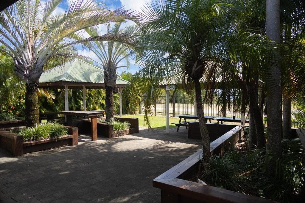 Wongai Beach Hotel 37/75