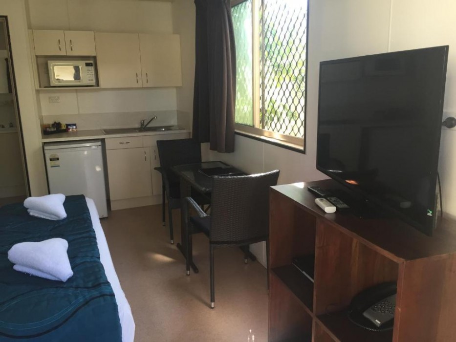 Wongai Beach Hotel 31/75