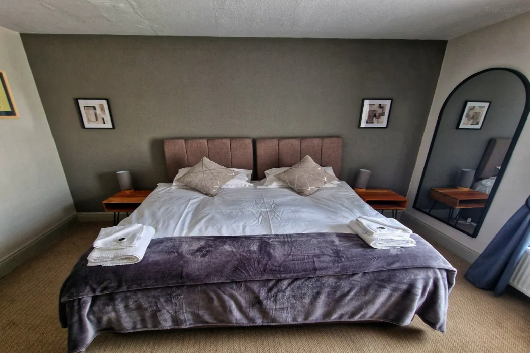 OYO The Victorian Tap B&B 11/28