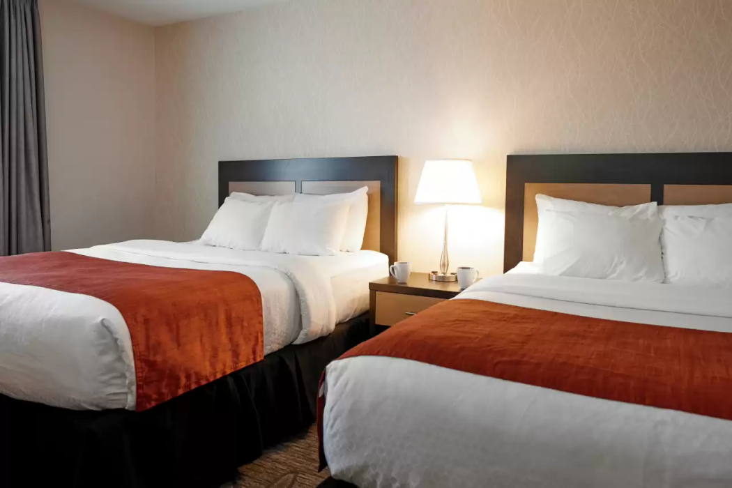 Quality Inn and Suites Prescott, ON 8/27