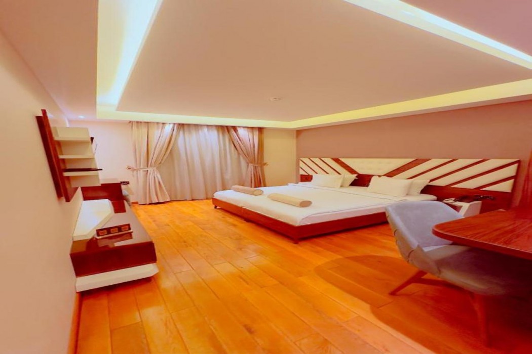 Granada Hotel 6/9