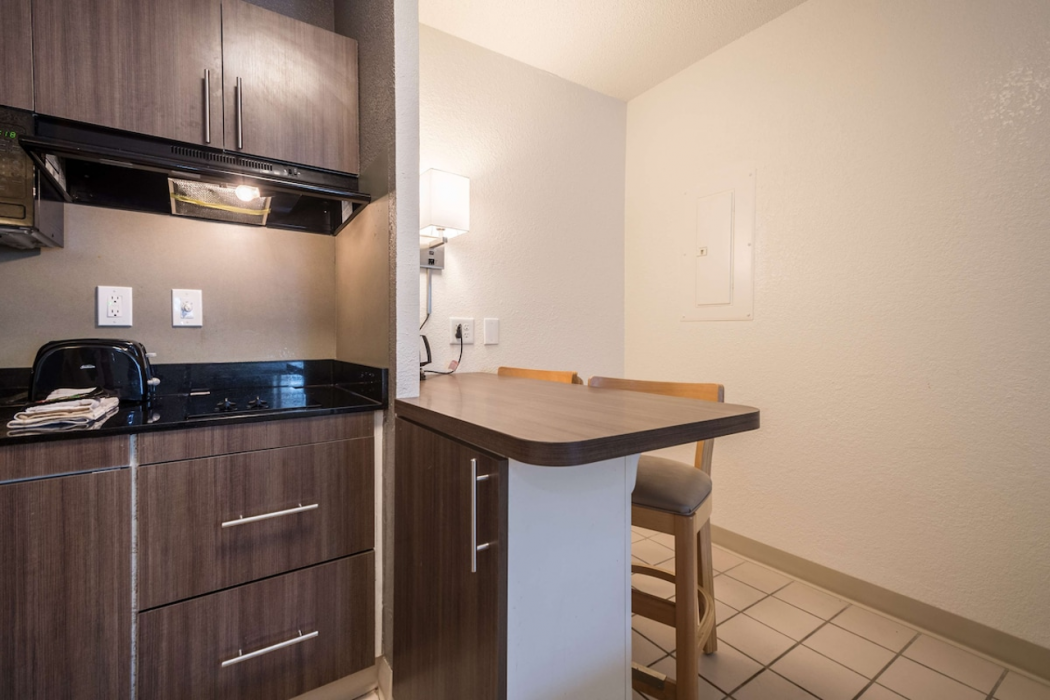 Motel6 Duluth, GA - Atlanta - Gwinnett Place 7/26
