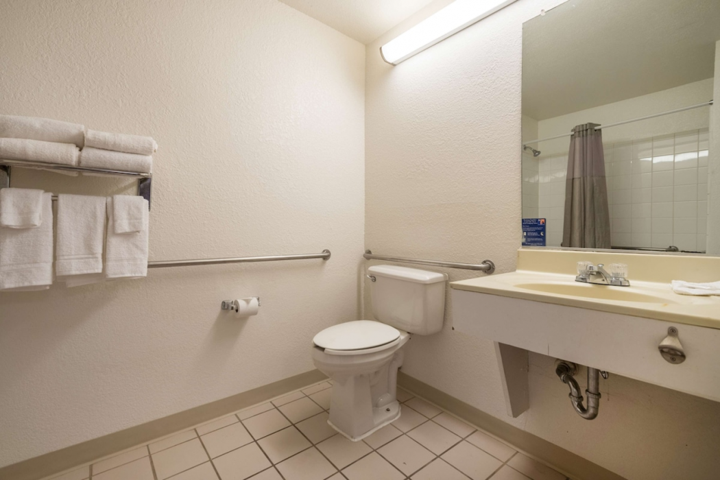 Motel6 Duluth, GA - Atlanta - Gwinnett Place 6/26