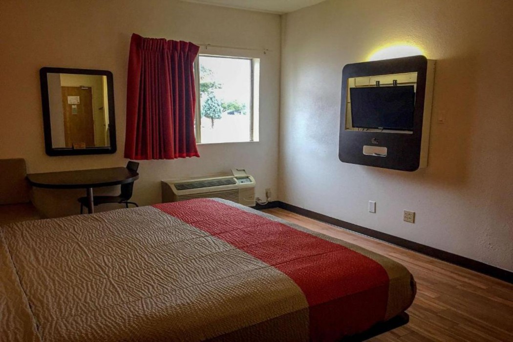 Motel6 Woodway, TX 16/41