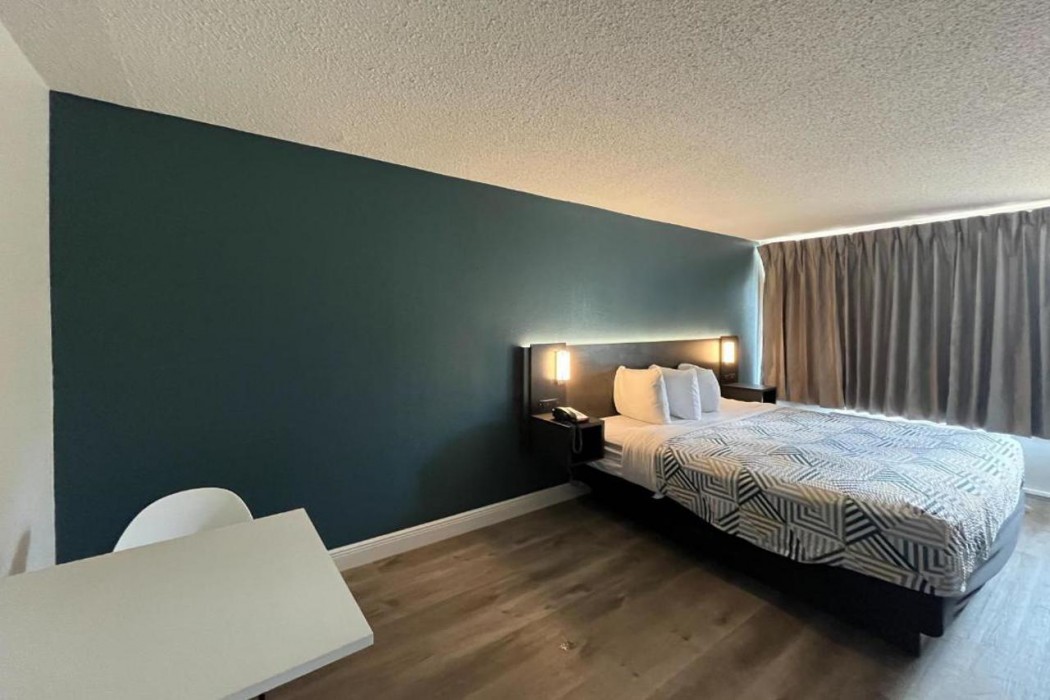 Studio6 Hammond, LA – I12 – I55 11/49