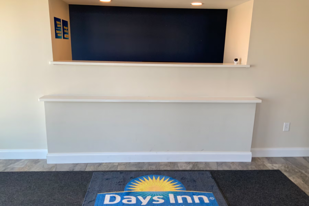 Days Inn by Wyndham Troy IL 5/34