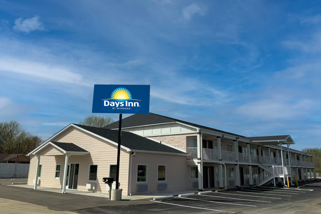 Days Inn by Wyndham Troy IL 1/34