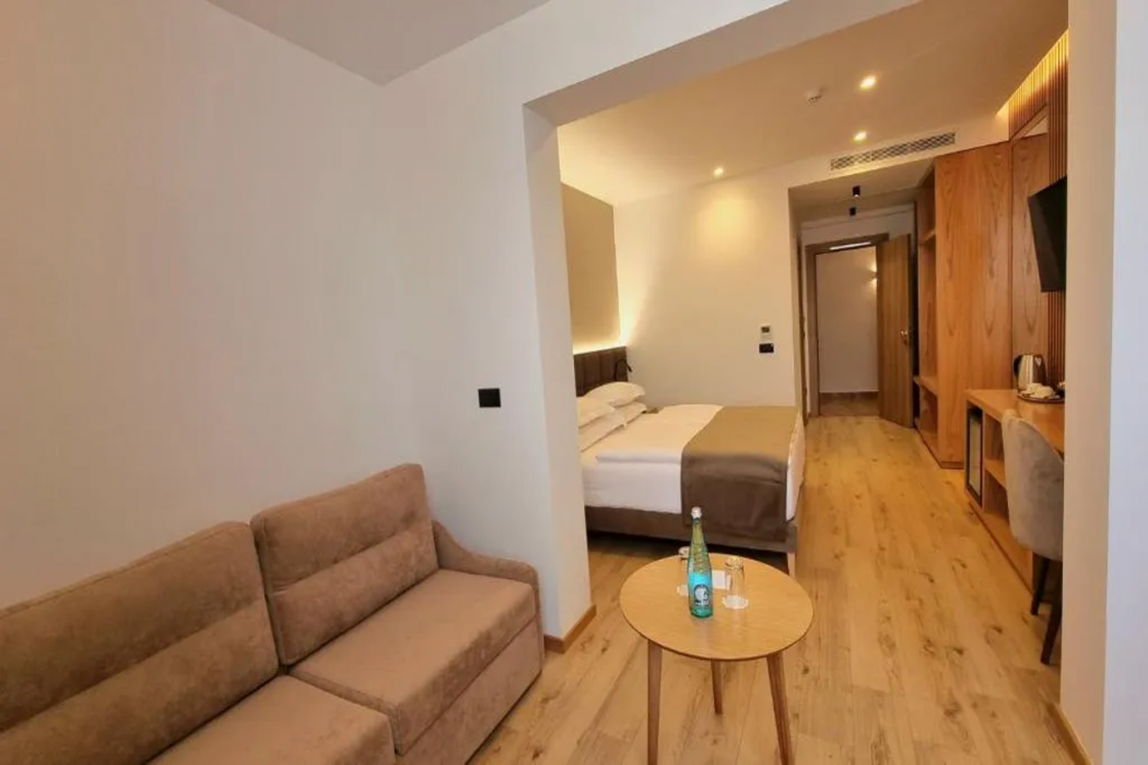 Hotel Sibb 11/63